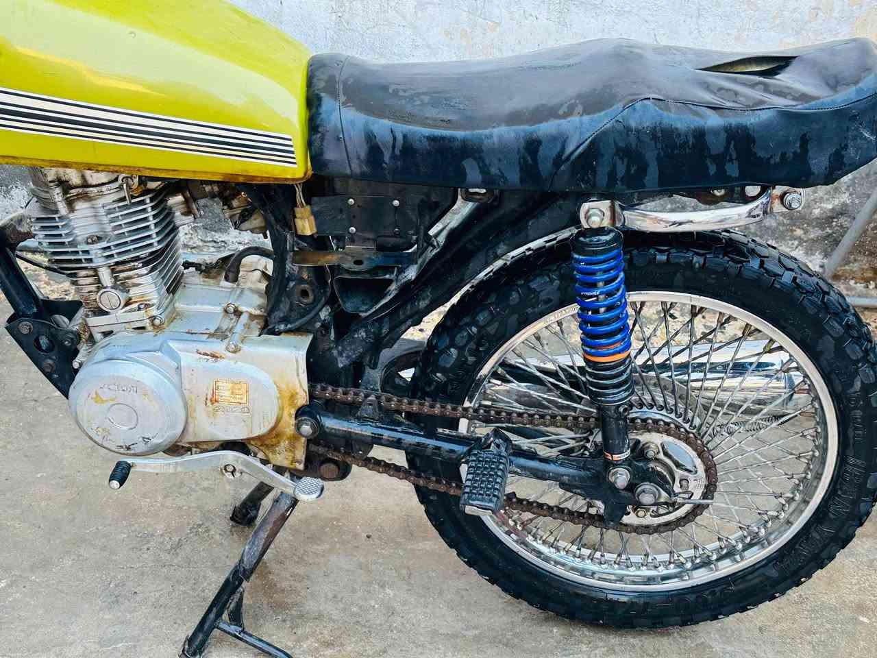 السلام عليكم دراجة للبيع اصولي
***********
