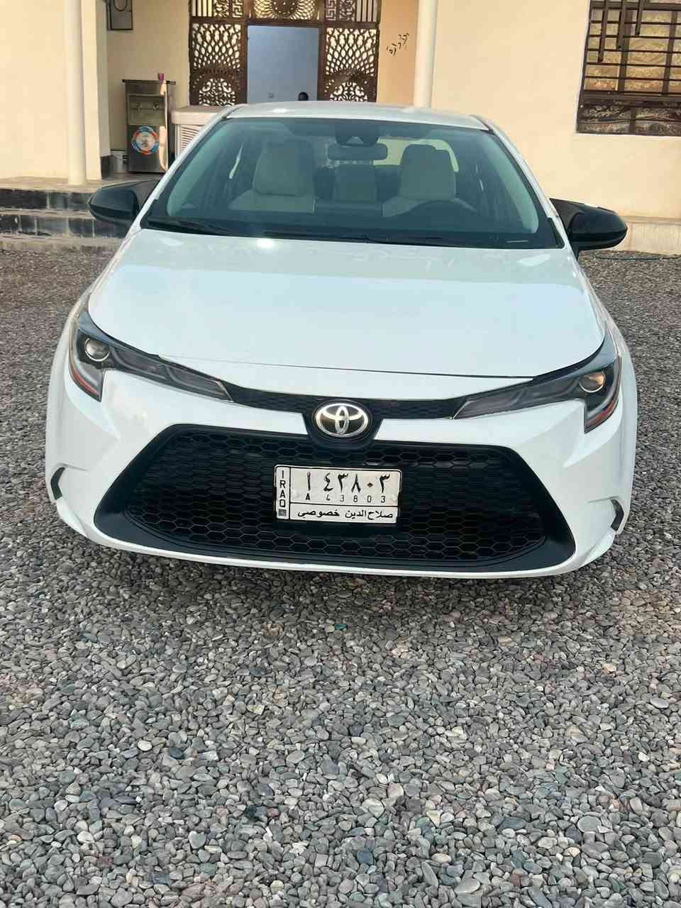 كورلا موديل عشرين هايبرد محرك 1800ليهاقطعتين رش وتلاثه تبديل بدون دواخل وبيها بين البابين رش بصيط***********
