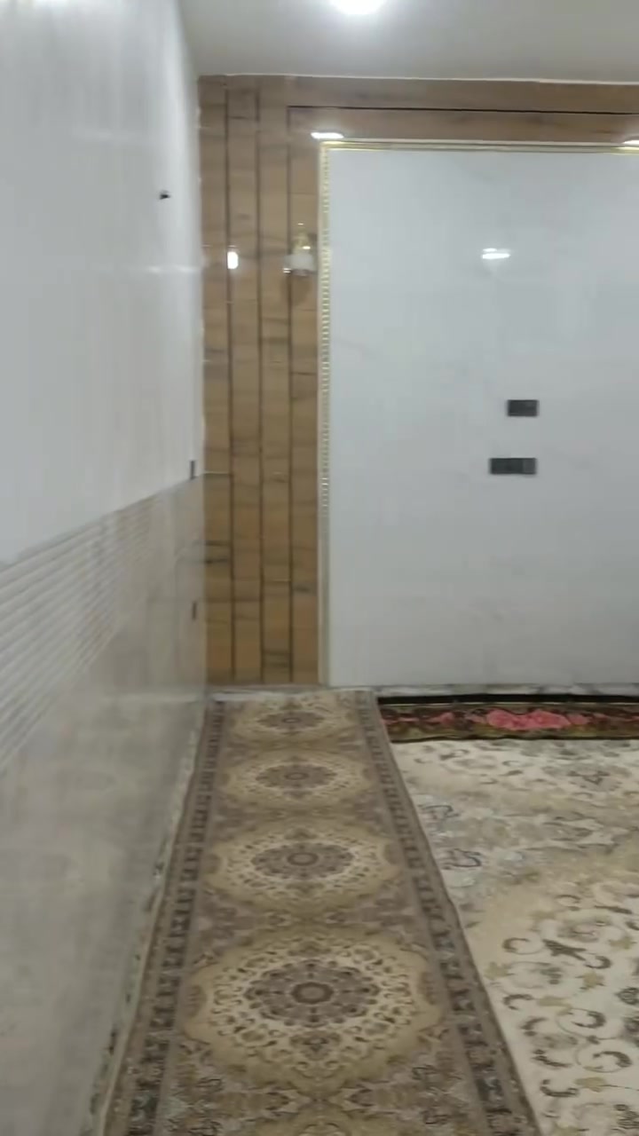 على بركة الله 👇 

---

*🏡 للبيع بيت زراعي 250م - قرب مجمع سيطرة الجسر - عفك*

*التفاصيل:*
- *المساحة*: 250 متر زراعي 
- *الموقع*: قرب مجمع سيطرة الجسر، موقع مميز وهادئ
- *المستمسكات*: سند زراعي 
- *الخدمات*: متوفرة بالمنطقة

فرصة للي يدور استقرار ومكان واسع.

*للاستفسار والشراء الجدي:* مراسلة الصفحه او
📞 ************* اتصال أو واتساب

أو مراجعة مكتبنا:
*مكتب الكرعاوي للإستثمار والتطوير العقاري*  
عفك - شارع ال عبدالخضير - قرب ال حجي منديل

#عقارات_عفك #بيوت_للبيع_عفك #اراضي_زراعية #مكتب_الكرعاوي
