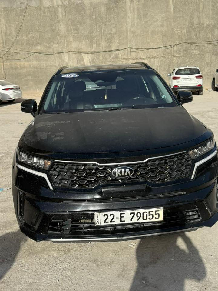 سورنتو موديل 21 وارد امريكي  ثلاث قطع تبريد سبعه راكب. مكينة 2500 190وبيها مجال ***********
