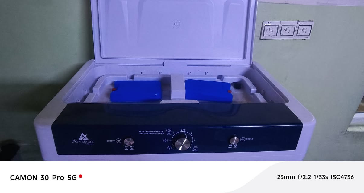 كونفيره حجم كبير للبيع استعمال 6 ايام جديدة  مستعجل على بيعها السعر 300وبيها مجال بصيط 
رقم الهاتف ***********

