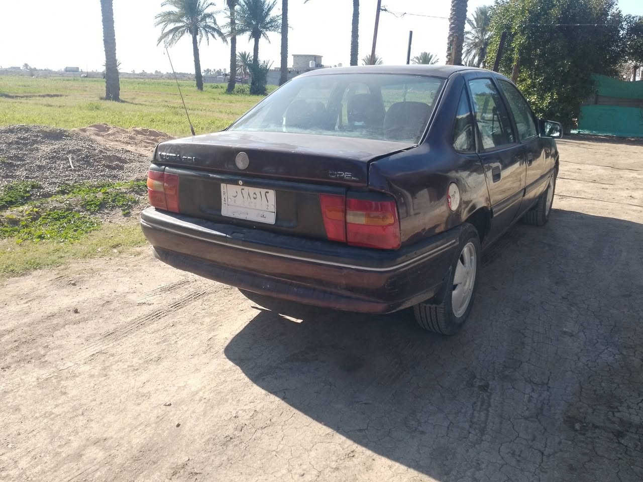 السلام عليكم 
فيكترا موديل 93 محرك 20 كير اوتماتك رقم بغداد السعر 35 بغداد اليوسفية قرب العلوة ***********
***********
