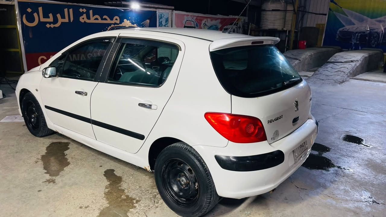 بيجو 307 موديل 2006 
كفال ماعده الجملاغات
كلشي بيه شغال كير مكينه  خير من الله
حدديه جديده
كهربائيات كامله
ب55
ماكني بابل
***********
