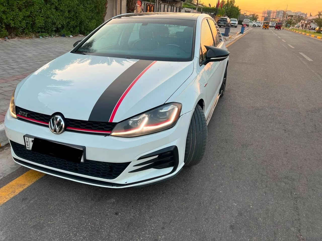 السلام عليكم
كولف GTI شمالي للبيع شرط التحويل السعر 150$ ماشية 64 الف مايل مكاني بغداد عليها برمجة  ‭

‭***********
