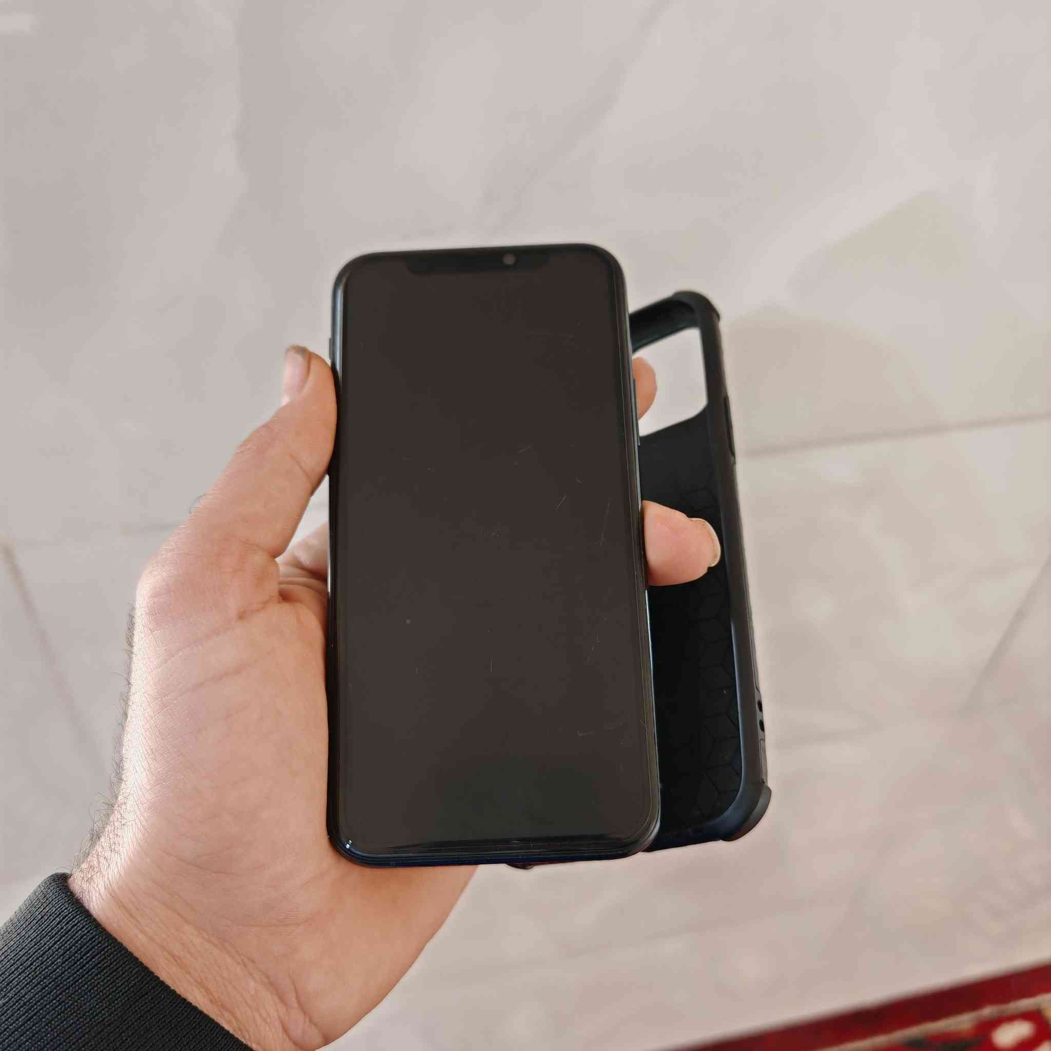 للبيع ايفون 11 برو 
ذاكرة 64
بطارية 72
شرق اوسط 
جهاز لا مصلح ولا مفتوح 
وتر بروف كلشي كامل 
وين متريد فحصه 
السعر 225
مكاني بابل 
***********
