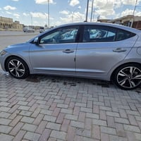 Hyundai Elantra 2017 للبيع  بدون ضرر  مواصفات Se  محرك معمر تعمير بالم...