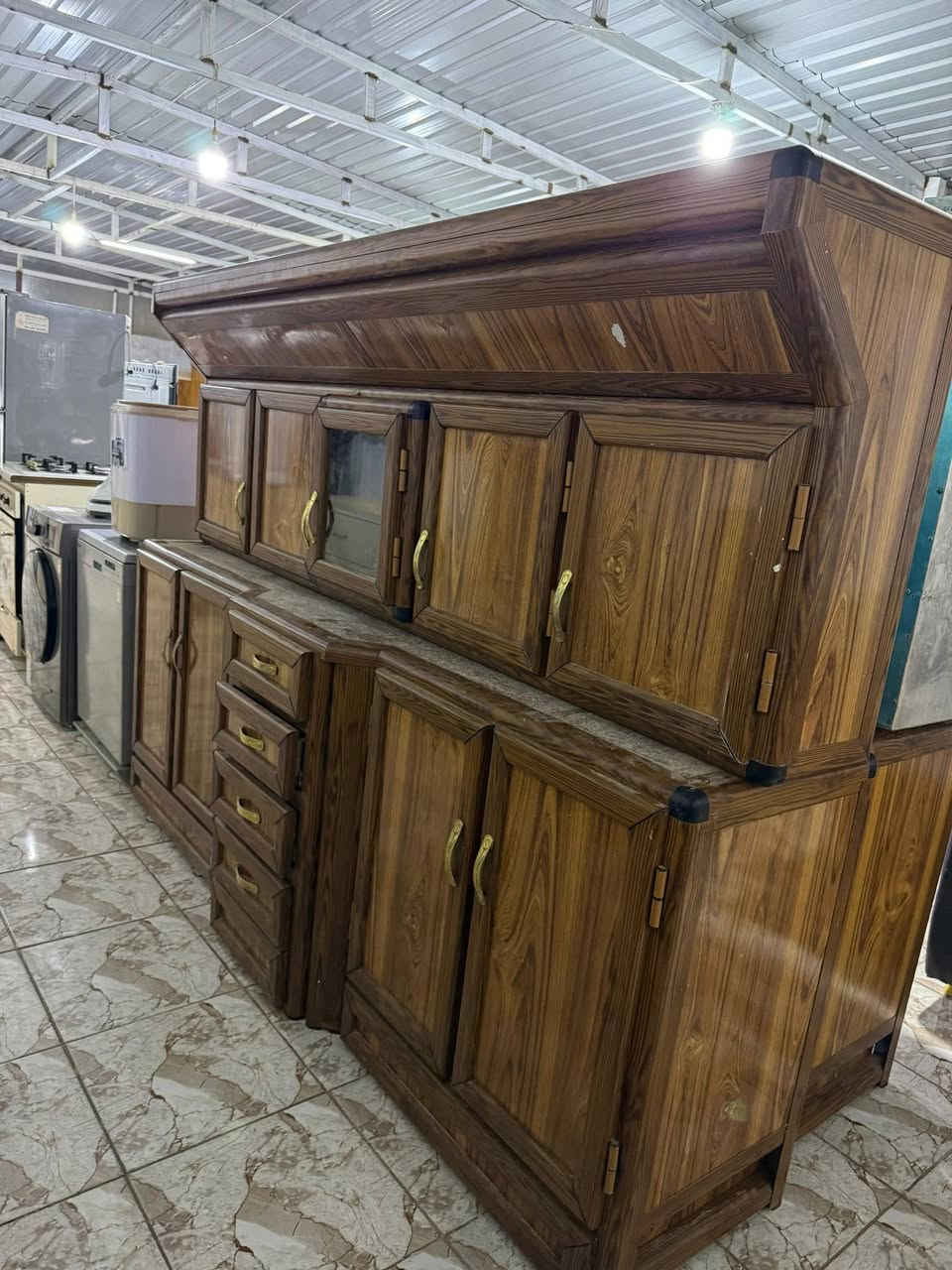 السلام عليكم ورحمة الله
للبييع
كاونتر المنيوم سعودي الأصلي ٤ قطع شغل حطاطه درجه اولى نظيف جدا
الأرضي مرمر كرانيت النوعيه الاصليه قياس ٢ متر ونص والملحق ٢ متر ونص
السنك ستانلس ستيل قياس ١٦٠ سم مع ملحق نفس القياس
السعر المطلوب ٦٠٠ الف
كذلك تتوفر لدينا بضاعه أثاث منزلي جديد ومستخدم نظيفه جدا
أي حاجه تعجبك علق او راسلنا وات ساب او عل الماسنجر وتدللون
العنوان
ألفلوجة حي الجغيفي الثانيه
للاستفسار
***********
***********
***********
