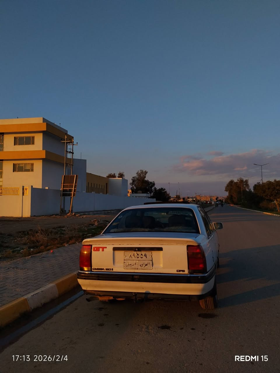 سلام عليكم اوبل اوميكا. محرك 20 موديل 92 كير اوتماتيك سنويه ساقط قبل 7 تشهر  محرك لا صرف لا بخار جام كهربائي امامي سمعات ستستم 6 كله شغال تيرات جديد. سعر 40وبي مجال مكاني سليمان بيك ***********
