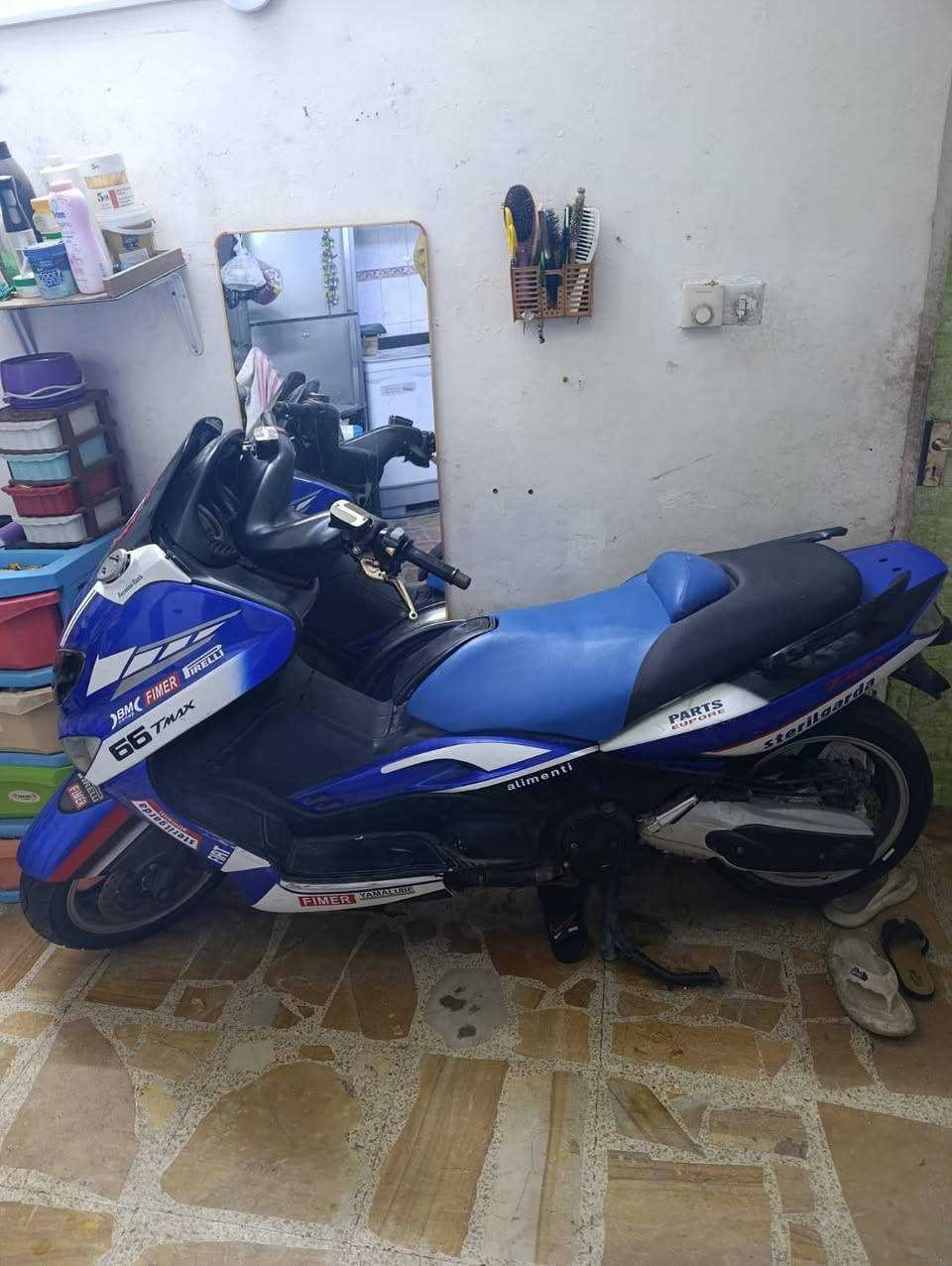 سلام عليكم شباب 
دراجه تيماكس 2008 دراجه ماشيه 79 الف دراجه نضيفه مكينه برغي ما ملعوب بي دراجه نضيفه وما بيها اي ضرر فقط ماسده وحده مكسوره ومبينه بصوره فقط السعر 17 وبيها مجال حك الجيه مكاني بغداد سوق العربي


**إذا كنت صاحب هذا الإعلان وتريد حذفه لأي سبب، رجاءا أرسل رسالة إلى الدعم الفني**