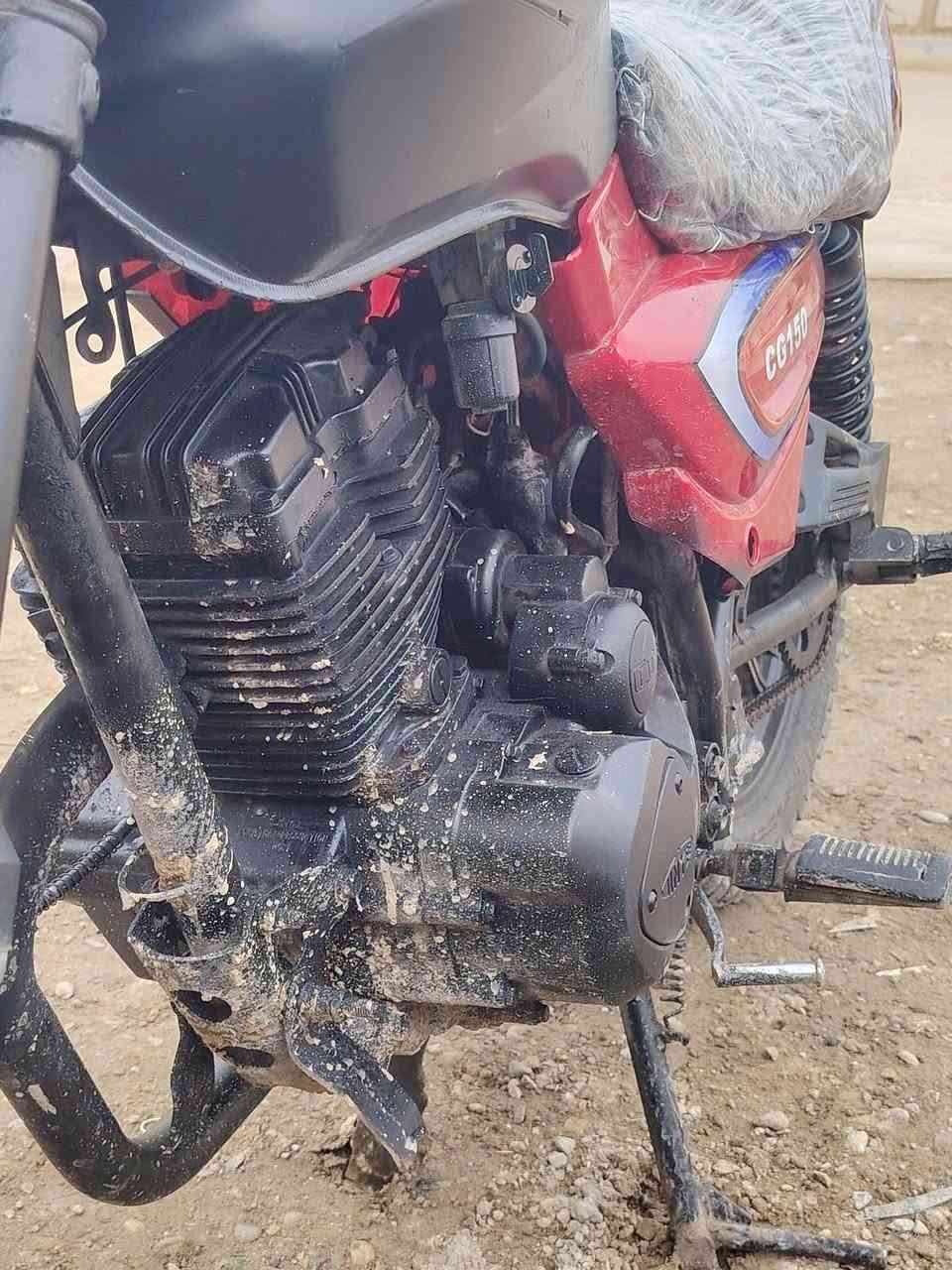 دراجه بانده محرك 150مثل ما وضح بلصوره (ملاحضه) فقط مراوس بيراني عنوان المقداديه زهيرات فقط وتساب ***********
