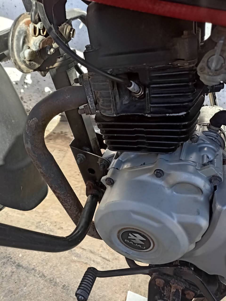 بوكسر جبلي موديل 22 اوراق اصولي( وكيله السلامي) يعني دراجه تترقم شرط الترقيم بيه ستاند و UBS زوج تاير جديد  هستوني شادهن كهربائيات كله شغاله  نكره سلف هورن  لايت زنون ناصي عالي اشاير كلهن شغاله دبلات كله مكفوله دراجه متعوب عليه و عليه ادامه كامله محرك بعده ب الضمان دراجه جاهزه متذب عليه ولا فلس  سعره كلش مناسب  ب النسبه لنضافته و سعر السوك مليون قفله 
***********
*********** بيهن واتس اب
