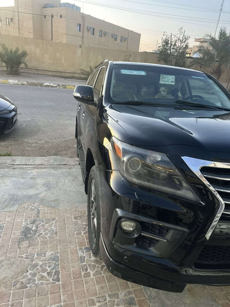 لكزز  موديل 2010 سياره جديده لوك بريم فول مواصفات بيها صبغ كد شبرين مابين لباب وجاملغ لسايق فقط بدون حادث بدون ايرباك تحويل مباشر اريد امراوس بتاهو حت لو بيها صبغ مكاني الرمادي ***********
