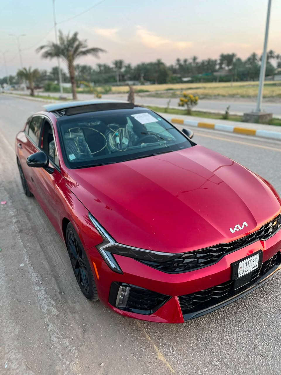 سلام عليكم. K5 2025 Gt 2500t  سياره دخول جديد ماشيه 11 حادث خلفي جامع وربع الباب بدون دواخل سياره فول لل اخير بعده بستيكارت الشركه مرقم شهداء بابل السعر 230 وبيه مجال بسيط ***********
