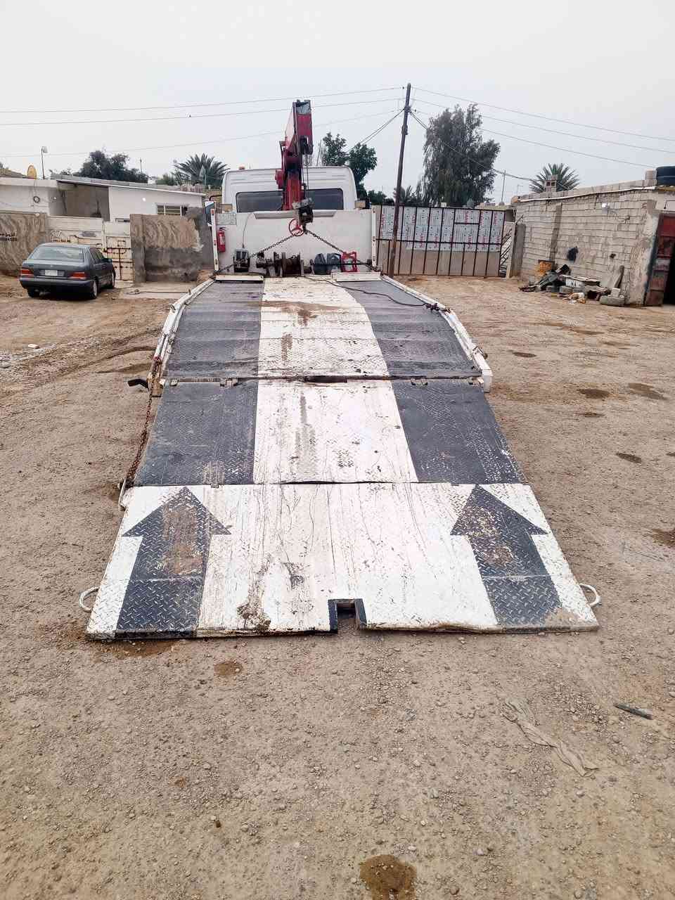 للبيع بدي سطحه باب دفتري وونج هيدروليك الطول 6.10 والعرض 240
مكانه كوت شيخ سعد  شارع العام السعر  12 وبي مجال  ***********
