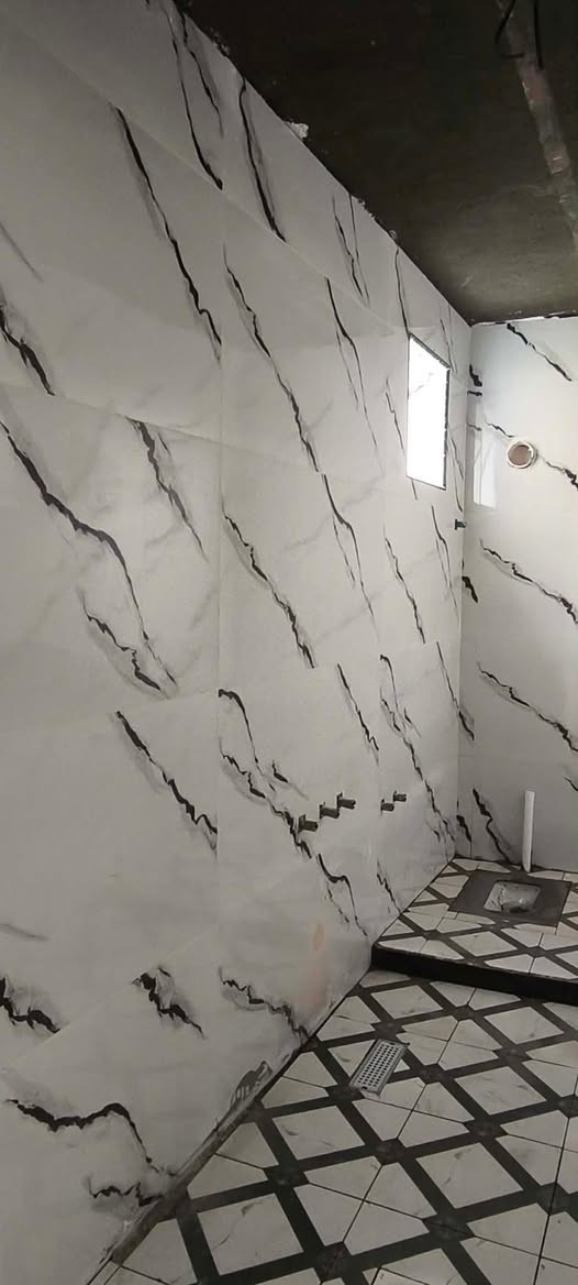 خلفه سيراميك وارضيات وتغليف وجهات حجرومرمروفوم وشغل درجه اوله وللتواصل على لخاص ولاتصال على رقم ***********ديوانيه مركز ملاحضه ضغيره ليعنده واجه مغلفه حجرويريدواحديجليه يدلل
