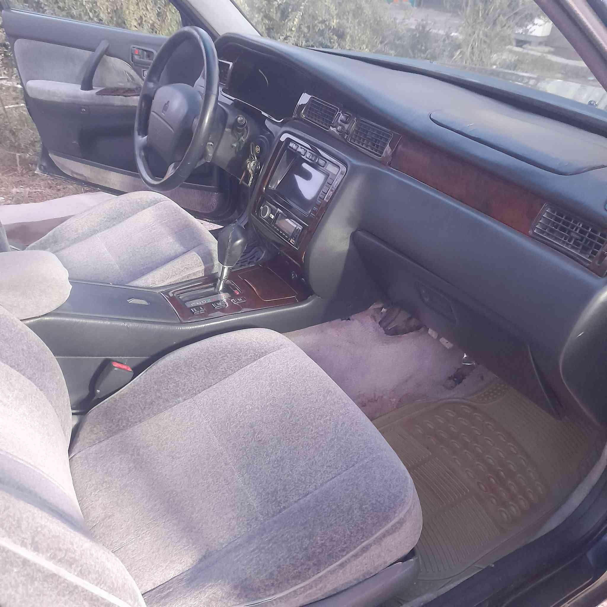 السلام عليكم راس الثور تكم موديل 2000 طويله شاصي 55 محرك 3000 فيشه وبطل اسود كشنات كهربائيه 3دكم رقم انكليزي باسمي سنويه لحد 2030 كير ومحرك على الشرط توني شادهن سياره ماعايزه شي مكفوله كفاله عامه  من الضربه ونقل جثه والكص مصبوغه عام للجماليه  سعرها ٨٥ مكاني نجف قضاء الكوفه


**إذا كنت صاحب هذا الإعلان وتريد حذفه لأي سبب، رجاءا أرسل رسالة إلى الدعم الفني**