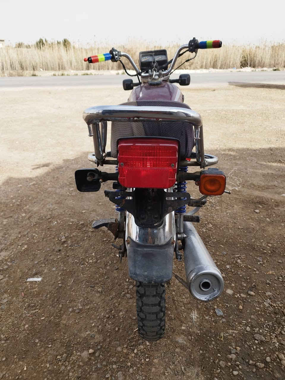 #للبيع_سيفان_موديل_19_
كهربايات شغاله وكله مبدل جديد
محرك فول شلعه ومعدل
لٱ دخان ولا تنقيص 
رون سرعه شغال
سلف وهندر شغال
تايرات جدد 
نقصه فقط الكير يفلت ع ثالث
سعر 350 وبيهه مجال مكاني رضوانيه طريق معمل زينب
***********
