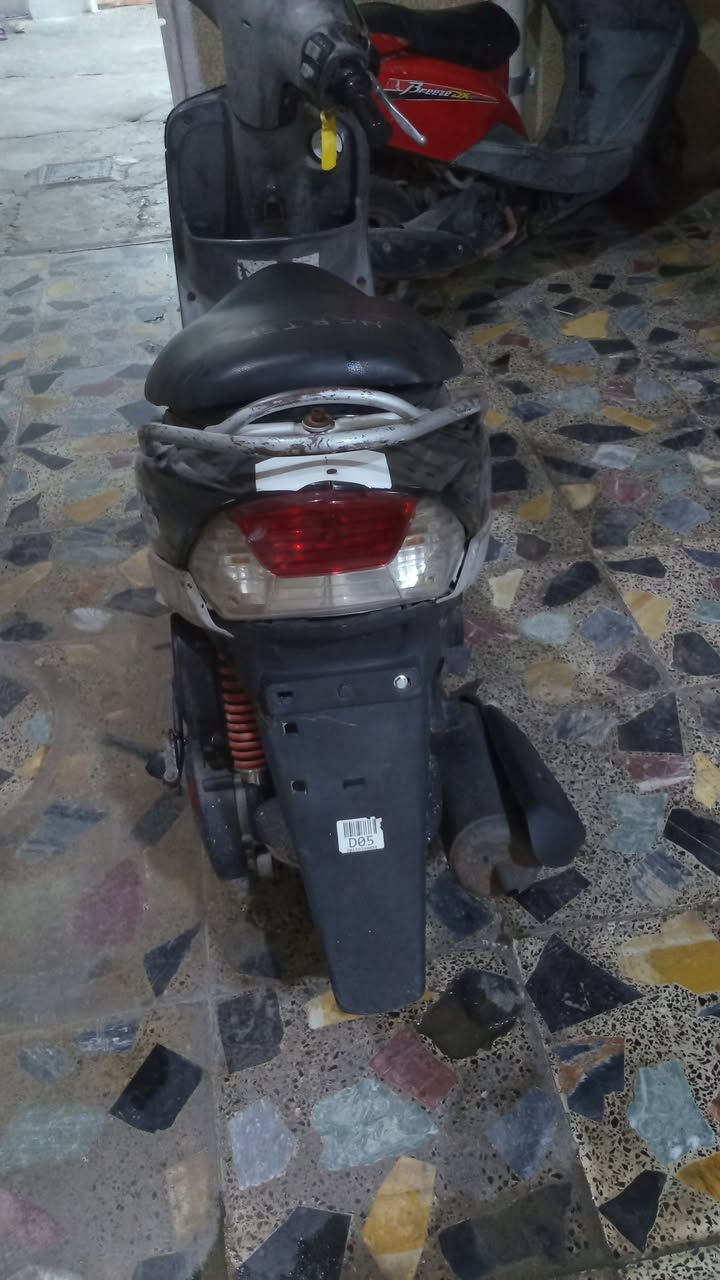 دراجه ماكس للبيع منغولي كفرات بلادي شغاله سلف وهندر لسعر 400وبيهه مجال ***********
