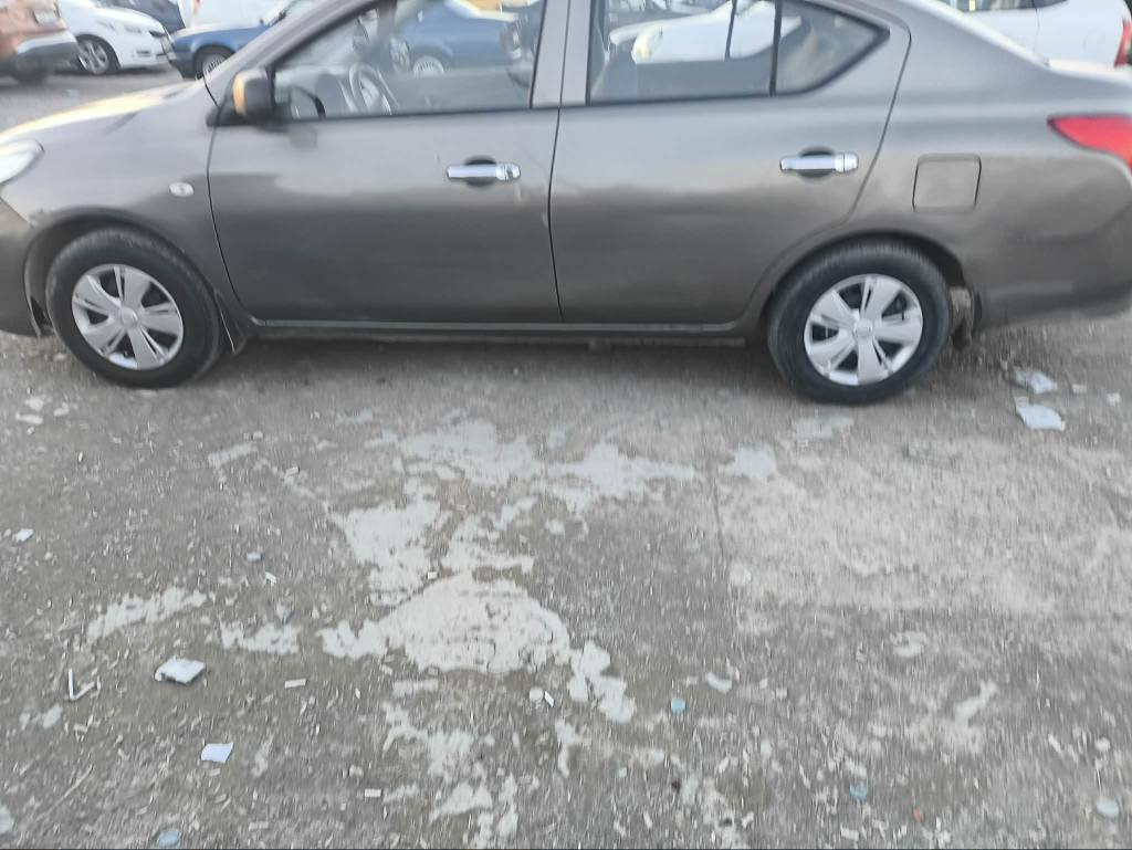 نيسان سني موديل ٢٠١٩ رقم اربيل سنويه ٢٠٣٠ رقم كلهن جدد باسمي كوبون بنزين بي بي جملغ واحد صبغ بدون دواخل كير محرك تبريد شرط اربع تايرات جدد سياره جديده مكان السياره كركوك..
***********
 نیسان سەنی موديل 2019 رەقەم هەولیرە سەنەوی تازە رەقەم تازە کارتی بەنزینی هەیە مەکینە وگیڕ بەشەرت یەک پارچە بویاغ بی ناوگرتن چوار تایەی تازەیە شوين كركوك كركوك, العراق
