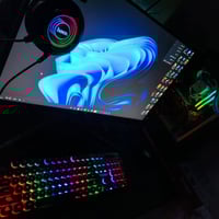 العاب وتصميم وكلشي 😅 مواصفات الكيس بس رايدله شويه ترتيب : المعالج (CPU...