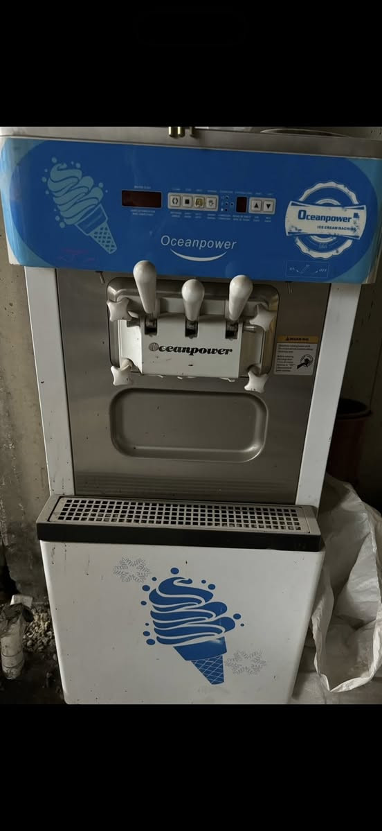 للبيع للاستفسار الاتصال على الرقم  ***********
