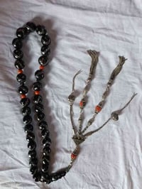 مسبح يسر حجازي امطعم مرجان اوفضه قديمه للبيع ٠٧٧١١٨١٤٥٤٣