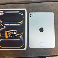 آيباد ١١ برو M4 • ٢٥٦جيجا • باتري ٩٠٪