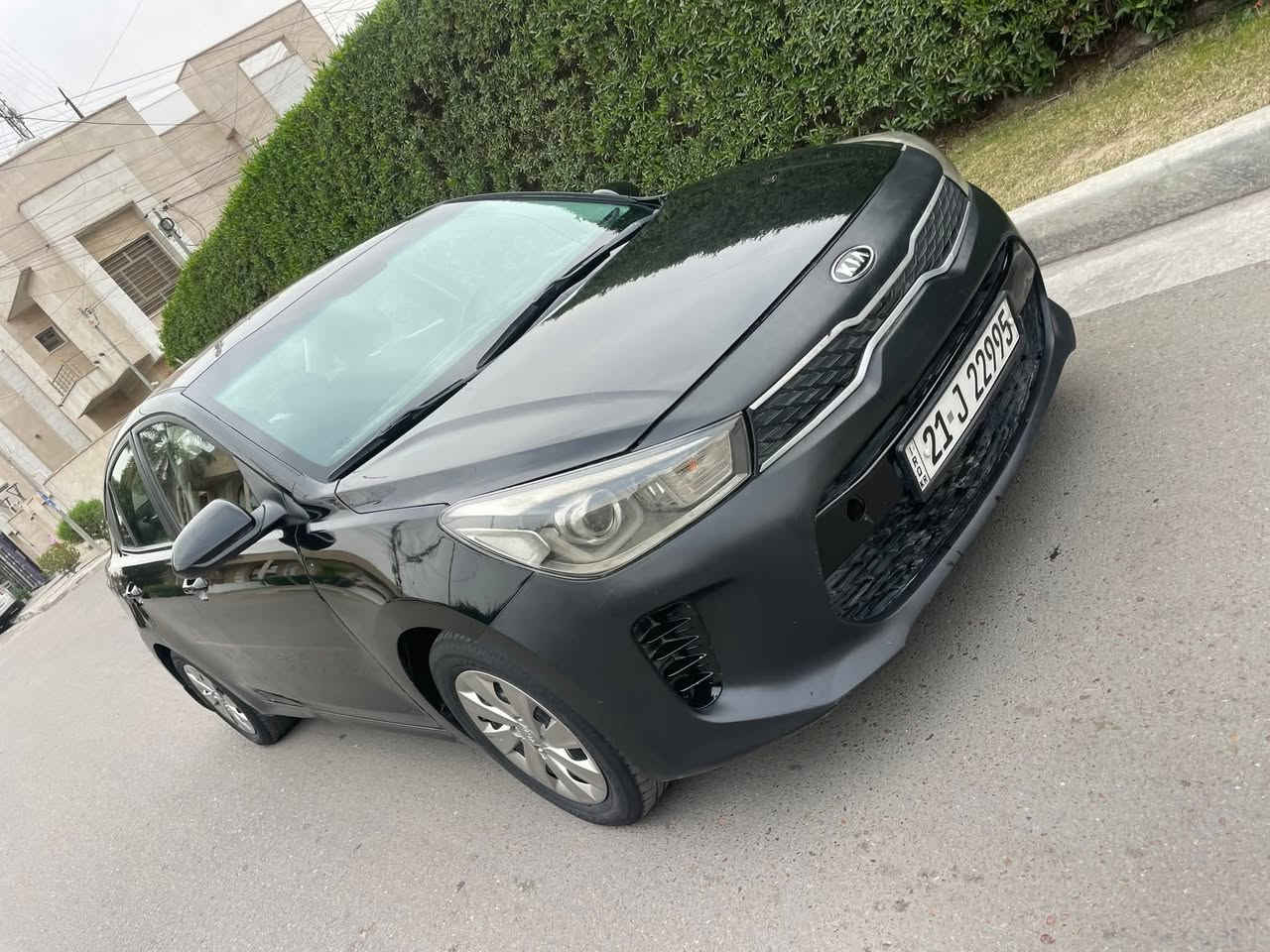 كيا ريو ٢٠١٨ امريكي
محرك ١٦٠٠ gdi  بلادي 
كير AT بلادي لمرغوب 
سيارة نظيفة وجاهزه مابيها اي نقص
تخم تاير وباتري جدد 
 مواصفات شاشة كامرا / تدفئة كشنات / ستيرن هيتر / فول تحكمات ستيرن 
مانع انزلاق / 
ماشية ١٣٠ الف  كيلو 
(( حادثها جاملغ امامي وحافة البنيد وبيها باب خلفي صبغ يعني ٣ قطع صبغ )) 
رقم الجديد هزه وسنوية جدد تحويل مباشر 
مكاني بغداد الاعظمية 
السعر ٩٢ ورقة
 اتصال فقط مكلف بلنشر 
 ***********
