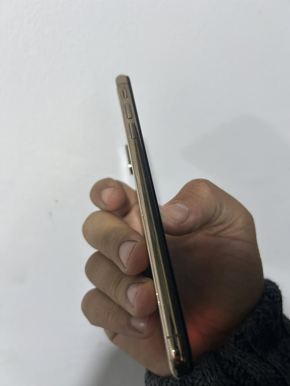 ايفون xsmax شاشه كلشي بيلاد 256 گيگا بطاريه75 فيس ايدي يشتغل ✅فقط دوگمه مال يشتغل طفي مايشتغل كل بيلادد فطر بل ظهر او كسر خط واحد قليل بل شاشه سعر 140  قفل قفل 139 مايصير قفل ممنون وتساب ***********❤️
