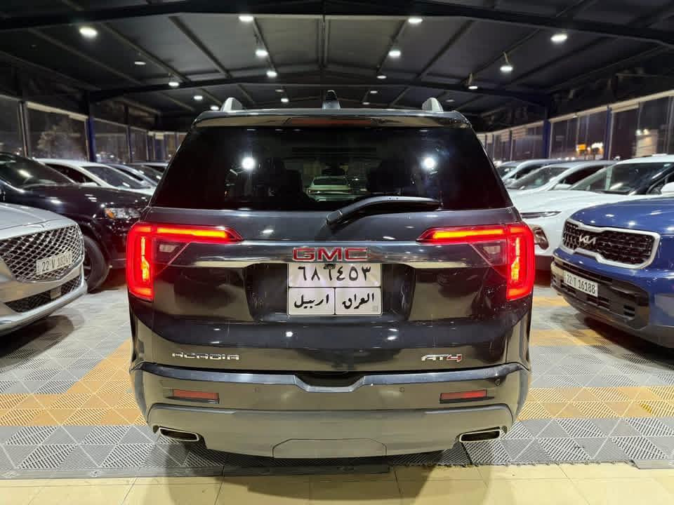 جي ام سي #اكاديا فئة AT4 فول مواصفات لون رصاصي
•الضرر : جاملغ مع طرف البنيد والباب
•الرقم : اربيل
•الايرباكات : بدون ضرر ايرباك

•المواصفات :
▪️الموديل : 2020
▪️المحرك : 3.6L (ستة سلندر)
▪️العداد : 11 الف ميل حقيقي
▪️حجم الويل: ويل كب حجم 18 اصل مع طقم تايرات بحالة ممتازة
▪️لايتات زينون اصل عالي وناصي مع حاجب LED مع كشافات دعامية
▪️رادار امامي مانع تصادم
▪️حساسات امامية اصل
▪️حساسات خلفية اصل
▪️حساسات و رادارات الاجتياز الجانبية (نقاط عمياء)
▪️كشنات السيارة جلد اسود اصل مع تطريز AT4
▪️شاشة الدشبول حجم كبير للتحكم بايعازات السيارة
▪️تحكم فول كهرباء لكرسي السائق والراكب
▪️كشن ذاكرة (خزن ميموري) لكرسي السائق
▪️بصمات عدد 4 للابواب مع بصمة جنطة وبصمة تشغيل
▪️ثلاث قطع تبريد
▪️تدفئة وتبريد لكشنات المقدمة
▪️تدفئة للكشنات الخلفية
▪️السيارة 7 راكب مع الكشنات الخلفية منفصل ملكي
▪️جنطة كهرباء
▪️تشغيل عن بعد
▪️دبل كزوز
▪️تطعيم صاج لدواخل المركبة
▪️سستم صوت BOSE
▪️اشاير بالمرايا الجانبية
▪️تحكم ستيرن جهتين بلوتوث وحاكية وكروس سرعة وتحكم صوت 
▪️نظام ABS مانع انزلاق
▪️السيارة جديدة وبوضع الشركة.

السعر المطلوب : 220 ورقة مع المجال
 
الاتصال على :***********
مكان السياره نجف
