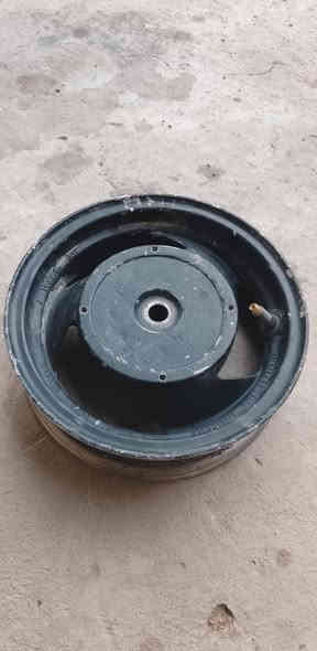 مكينه مال كامكو ويل خلفي وصانصه لبيع مكان رفاعي ***********
