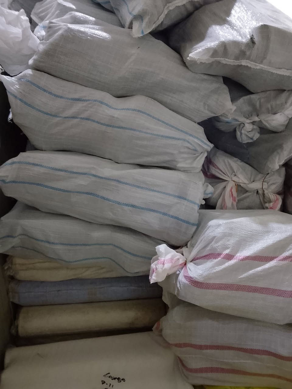 يوجدجميع رول قاط دشداشة غراض نورفةتعللاك بلستك سيم رول زولية جفافات نورفات بغدادالجديدة شارع مسبح  ***********
