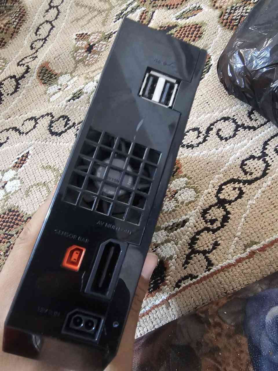اخوان جهاز wii 
نسخة الشرق الاوسط والامارات تعتبر نسخة نوادر
طلع بدون ملحقات تكدر تفحص وتقتنع الا تستلم اخوان


**إذا كنت صاحب هذا الإعلان وتريد حذفه لأي سبب، رجاءا أرسل رسالة إلى الدعم الفني**