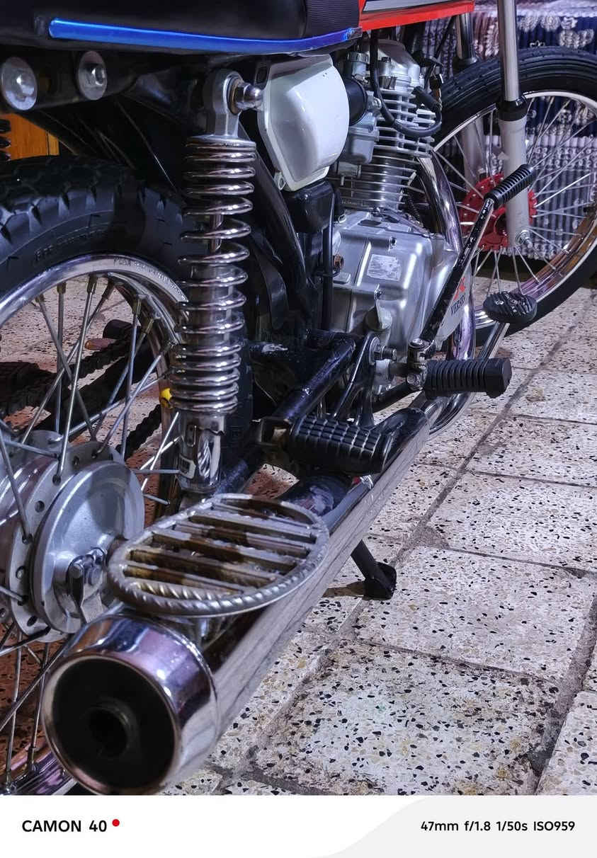 سلام عليكم دراجه البيع موديل 12وتعمير 2025كفاله عامه
من مكينه وغراض السعر 750وبيها مجال بكاني كوت 
الطشاش رقم الهاتف ***********
