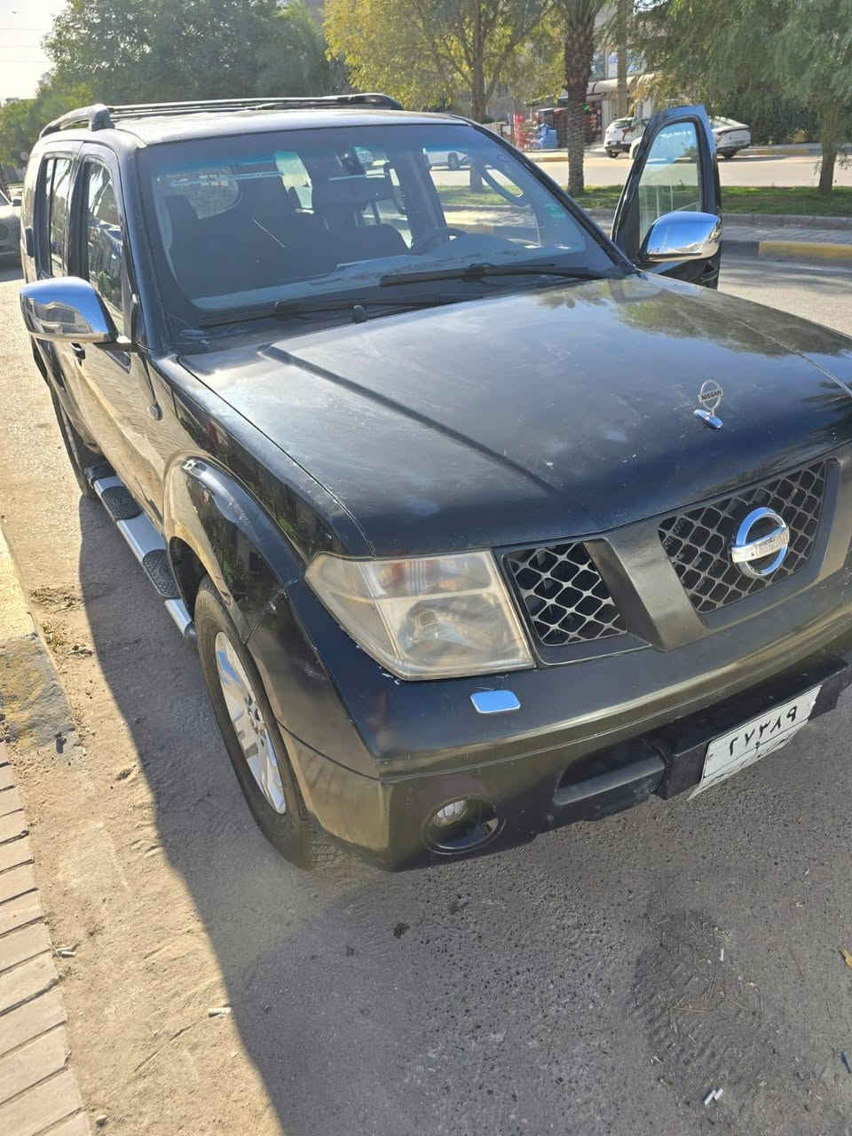 السلام عليكم موديل 2005 رقم اربيل تريد تحويل مباشر  تريد وكاله  غرامة صفر ما عليها كير محرك بطة 3000vvt نواقص بسيطه بيها صبغ قطعتين وبيها جراد مبين بالصور للبيع65 او المراوس حسب القناعه مكان السيارة بغداد شارع فلسطين ***********
