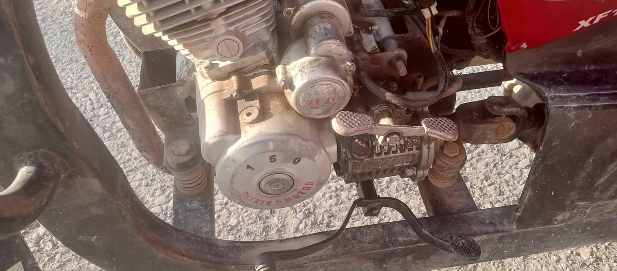 ستوات للبيع شاصي شرط محرك شرط منفيس بيها موديل 2020والمحرك 2020ويرامنية شغالة ستوات مال رزوق السعر 900وبي مجال الشري خاص موجود وعل الرقم ***********
