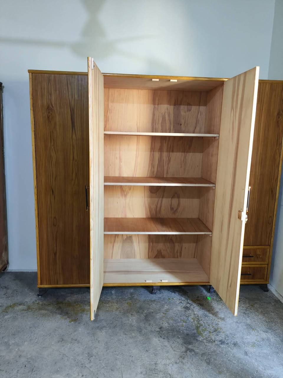 شغلنا اليوم 
صاج تكمة 4 ملم داخل خارح 
العنوان خانقين داره كوناره 
مقابل محطة كه لات لتعبئة ماء الشرب 
***********
