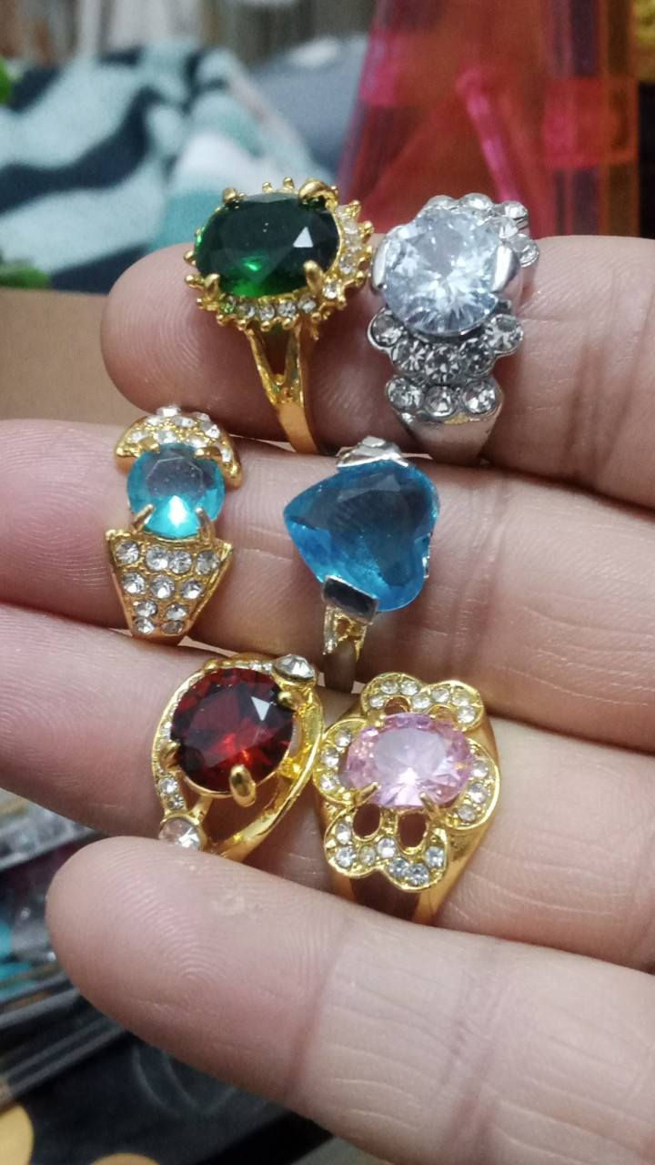 عرض خاص لمناسبه ليله 15 رمضان ولاده الامام الحسن المجتبى كريمي اهل البيت عليه السلام سعر القطعه خمسه خواتم نسائيه مجوهرات شلعه 50 مع التوصيل كلهن


**إذا كنت صاحب هذا الإعلان وتريد حذفه لأي سبب، رجاءا أرسل رسالة إلى الدعم الفني**