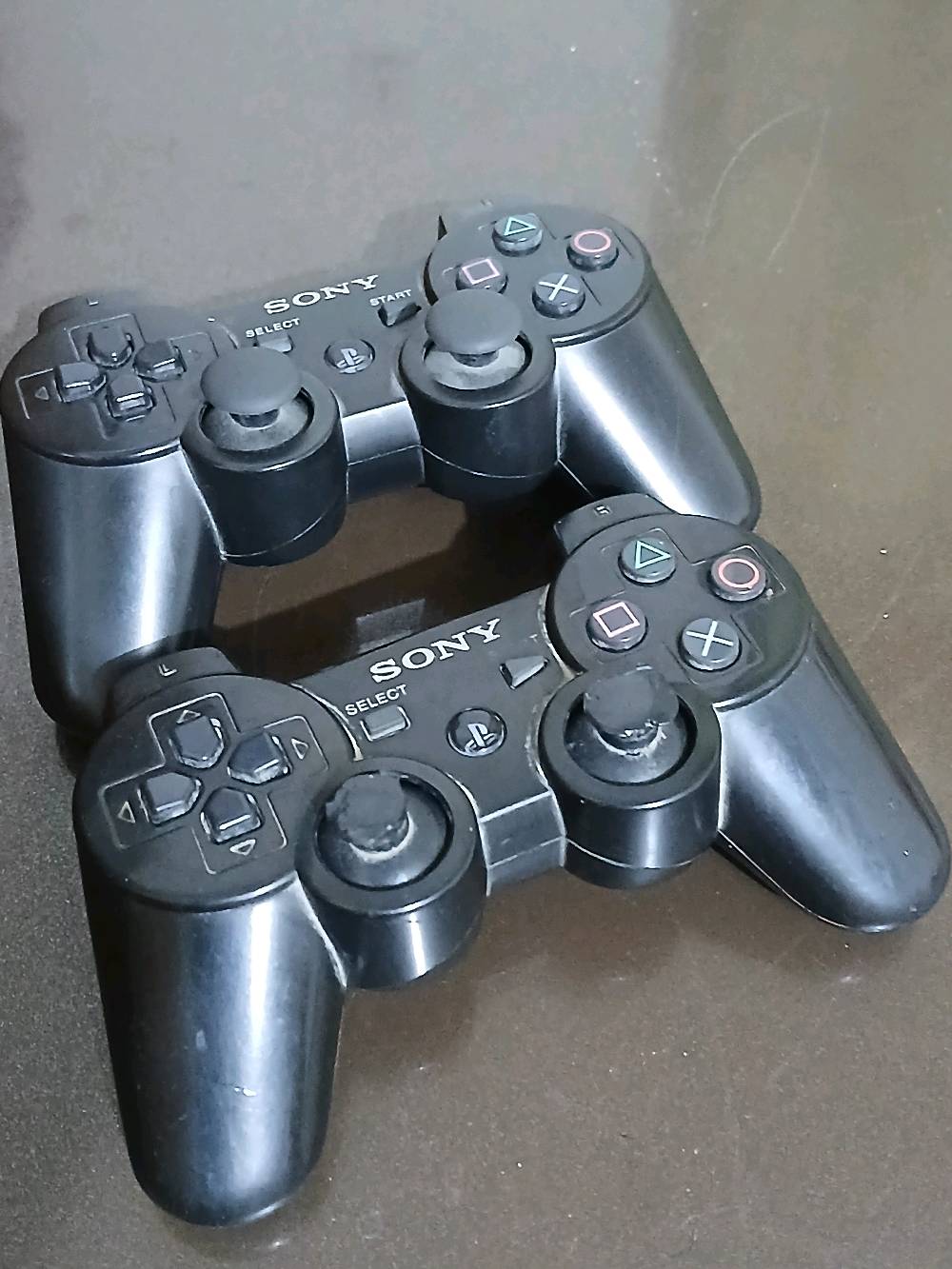 بلي 3 سلم مهكر ونظيف 
للتواصل مراسلتي على واتساب