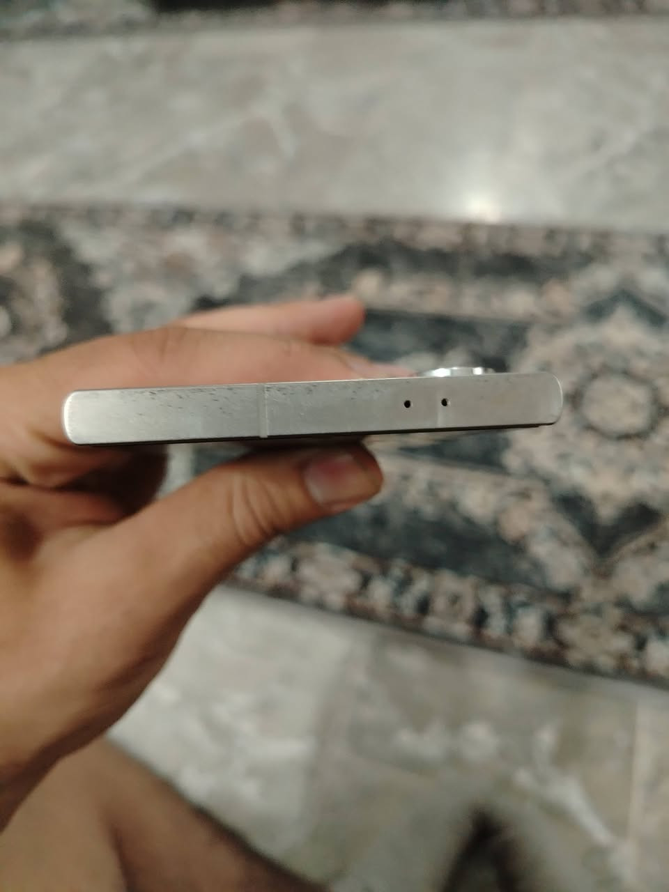 سلام عليكم s24 بي نقطه سوده بالشاشه بصيطه كلش جاهز لا مفتوح ولا مصلح مكفول نضافه 90بالميه رايده 900 بي مجال بصيط مكاني نجف حي الانصار رقمي***********

