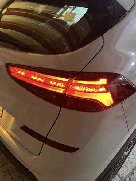 السلام عليكم 
توسان 2019 شركه الكاصد كوري اصلي سياره وضع الشركه 
بعدها مكفوله كفاله من الصبغ والبارد والشخوط ماشيه 33 حقيقي سياره بعدهه زيرو لزكات الشركه ونايلون شركه بعده بيهه بصمه لاخ بعدهه مامفتوحه كتلوكات شركه بعده سبير والعده بعدهه مانزله سياره كلهه وضع شركه مكينه كير صدر كله بعده عل شركه سياره فول الفول اعله فئه بل توسان رقم بغداد الجديد دوالي هزه جديده وسنويه بسمي جديده اتصال *********** مكاني بغداد
