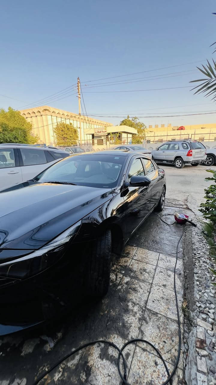 السلام عليكم النترا هايبرد موديل ٢٣ فول مواصفات اعلى فئة بلالنترا حادثها بنيد مصلح فقط ومصبوغ نفسة  بدون دواخل مكانها بغداد العامرية سعرها ١٣٩وبيها مجال كلش بسيط رقمي ***********
