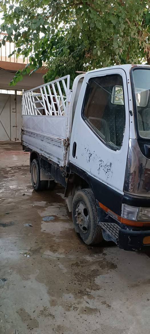 مستبوشي كنتر موديل ١٩٩٤   ١طن.  كير ومحرك كيا ٣٠٠٠ رقم نينوى الجديد 
السعر ٤٠ورقة 
***********
