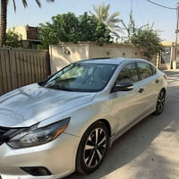 نيسان التيما SL فول مواصفات موديل 2017  ماشية 105  صور الحادث مرفقة مع...