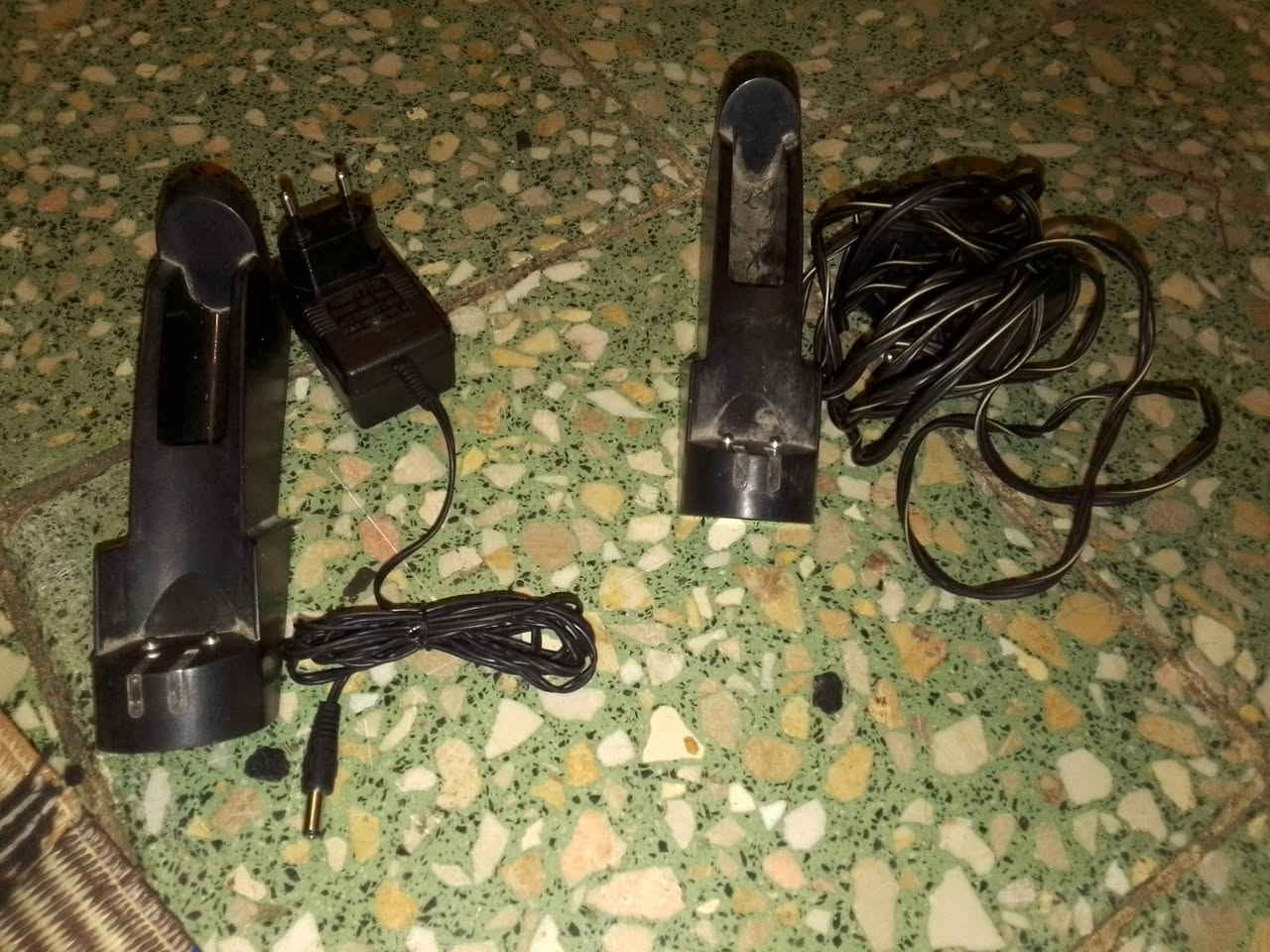 شاحنة مكينه اصلي العدد اثنين  الوحده اب 5الف مكاني بغداد الشعله للتصال *********** زتساب وخاص وتصال متوفر
