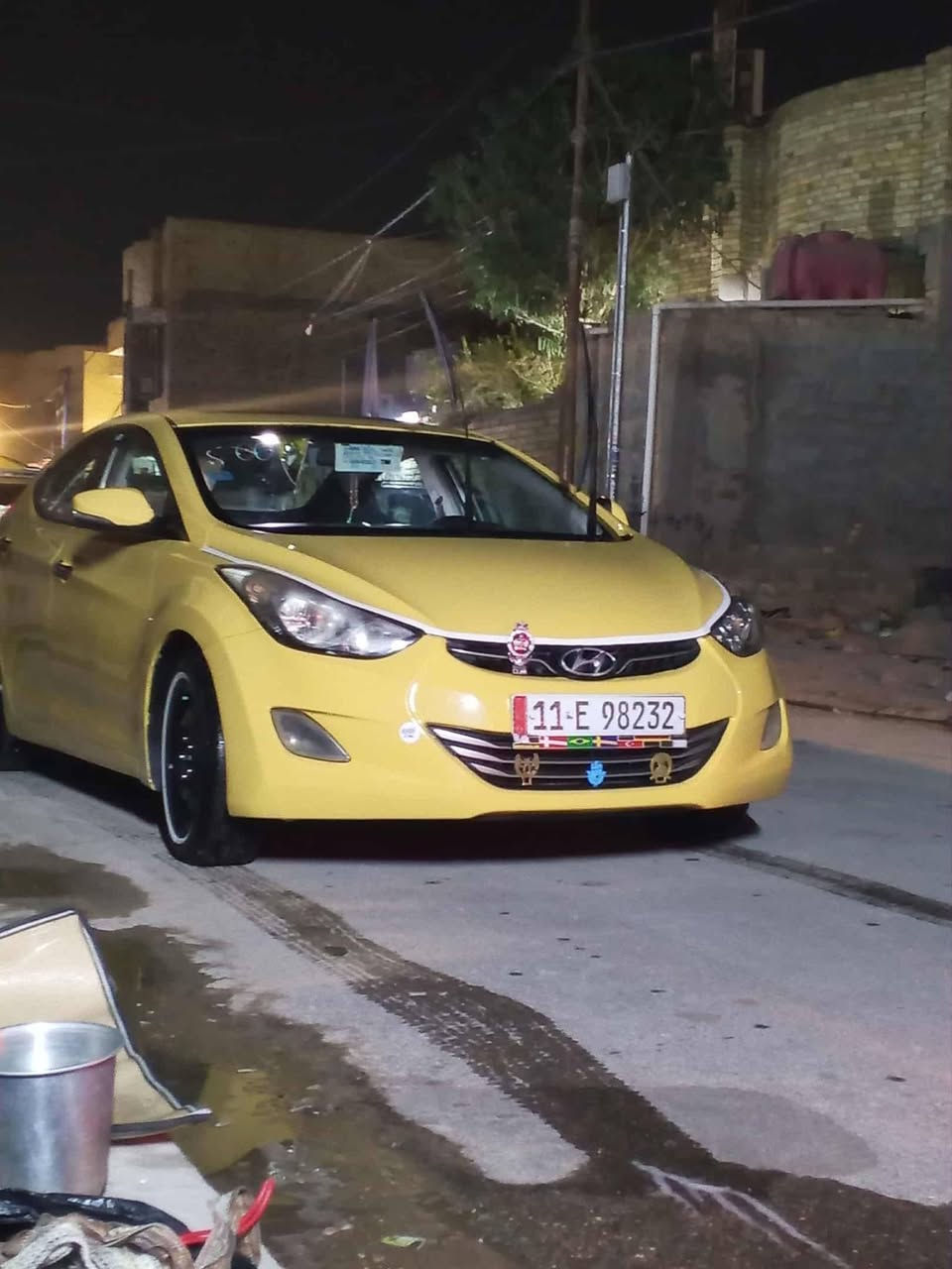 السلام عليكم 
الانتره 2011 للبيع رقم بغداد باسمي 
أمريكي 1800 
فول مواصفات ماعده البصمه داخل جلد أسود 
تخم تاير صدر خير من الله 
سياره جاهزة للشارع 
حادث جاملغ خلفي وقبق جنطه تبديل فقط 
الاتصال على الرقم *********** 
عنوان كوت واسط
