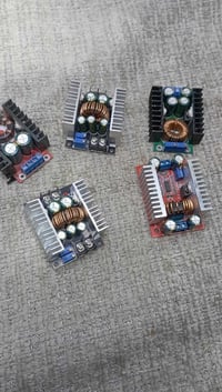 ٥ قطع • إكسسوارات إلكترونية