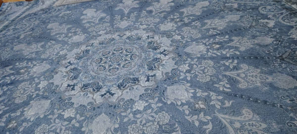 السلام عليكم سوليه للبيع موكيت القياس 5 × 4 السعر خاص***********
