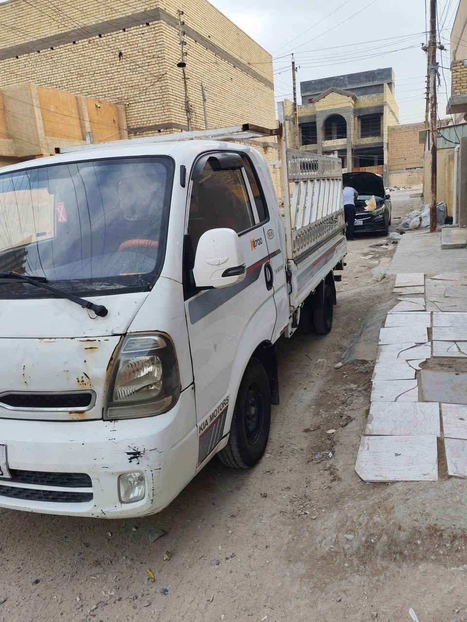 السلام عليكم كيه موديل 2020 سياره بسمي رقم بغداد انكليزي كير مكينه تبريد كهربائية كله شغاله تخم تاير جديد باتري جديد اي نقص مابيه بيه مكانت طخات ورصعات على حطتهن وبيه سونر سعر 120 بيه مجال مكاني بغداد ***********
