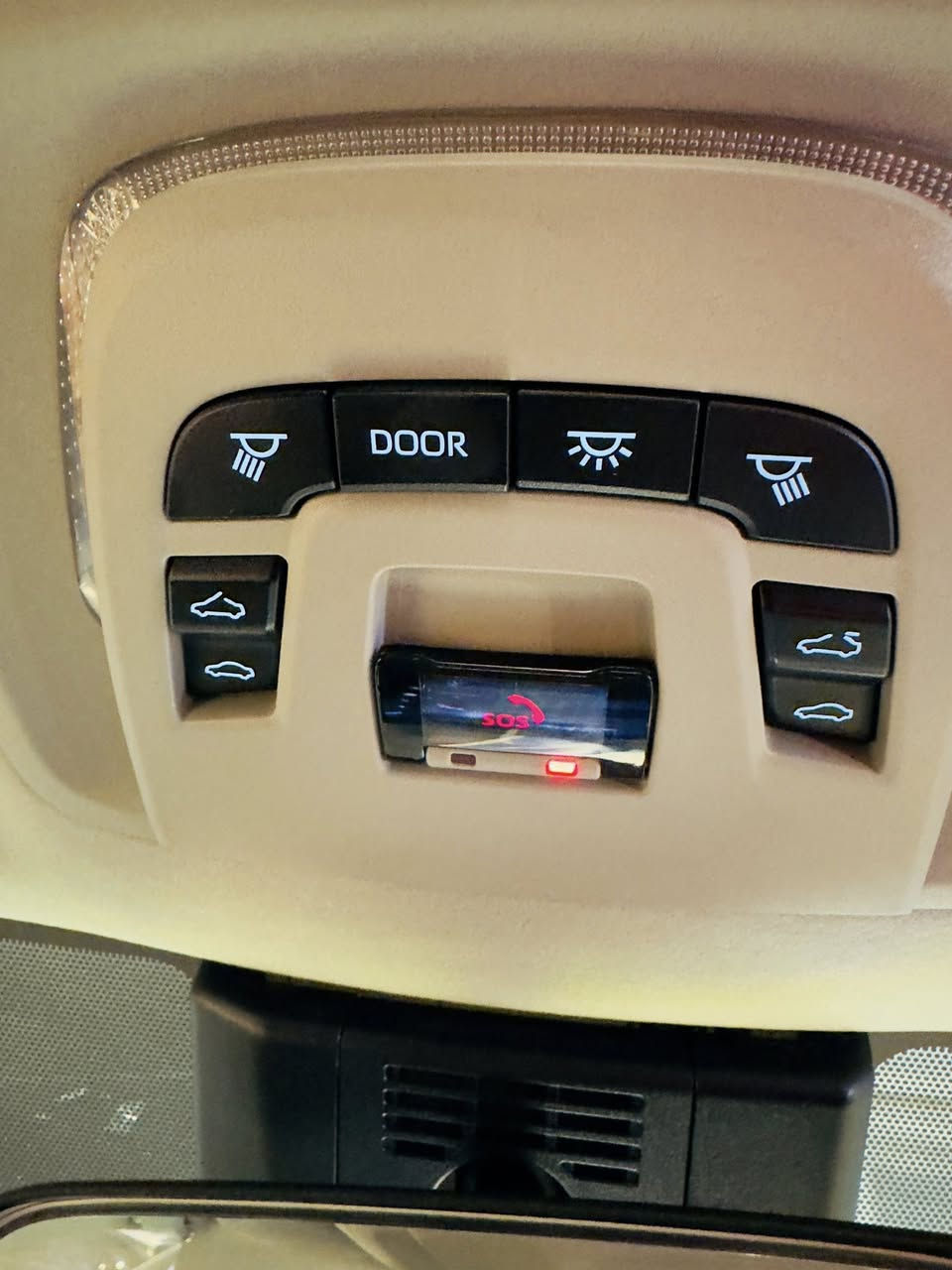 سلام عليكم 
كورلا هايبرد خليجي 2025 زيرو 
ماشية 11 الف داخل أحمر رادار امامي كرسي كهرباء رقم بغداد 

***********
